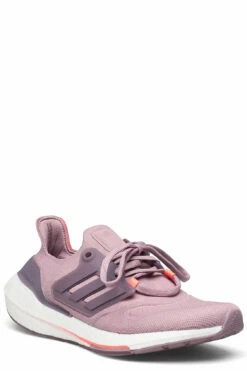 adidas Performance Ultraboost 22 W Running Shoes For Women Cwhite/cwhite/solred -sport shoes online shop adigx5588 cmagmaulegprpturbo 3